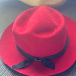 london fog red fedora like new